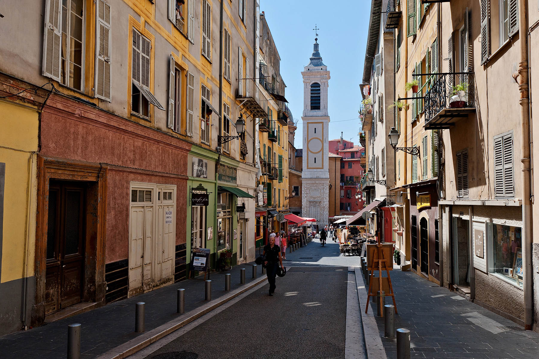 Street of Old Nice, French Riviera. Source Image: Anna Everywhere