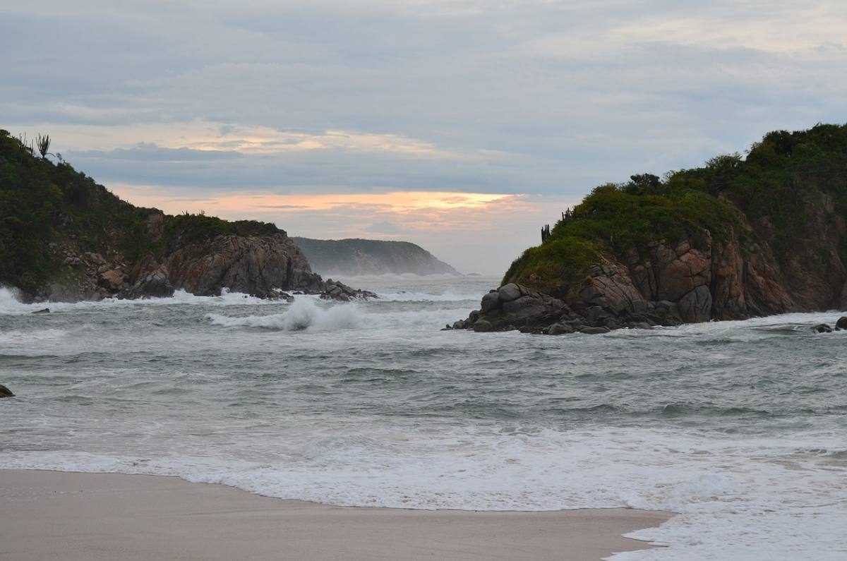 huatulco beach