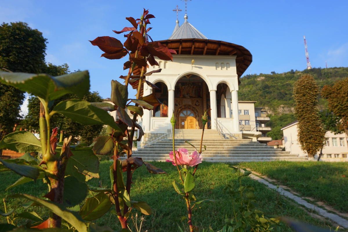 Piatra Neamt church