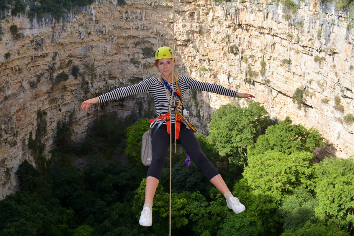 Rappeling at Sima de las Cotorras in Chiapas