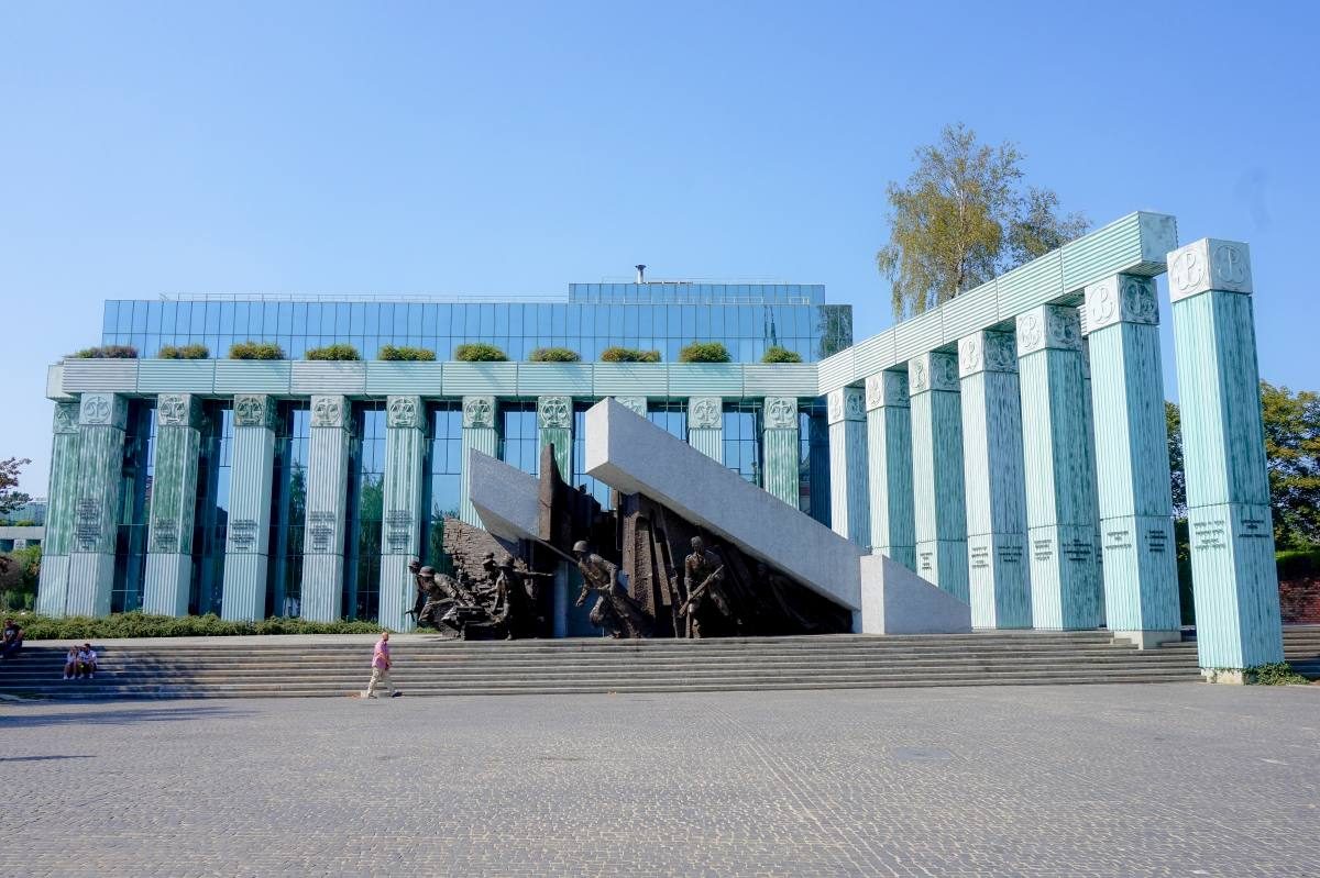 monuments in warsaw