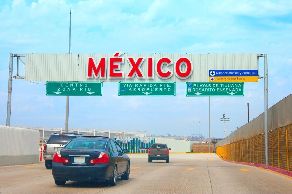 Complete Guide to Renting a Car in Mexico: Things to Know