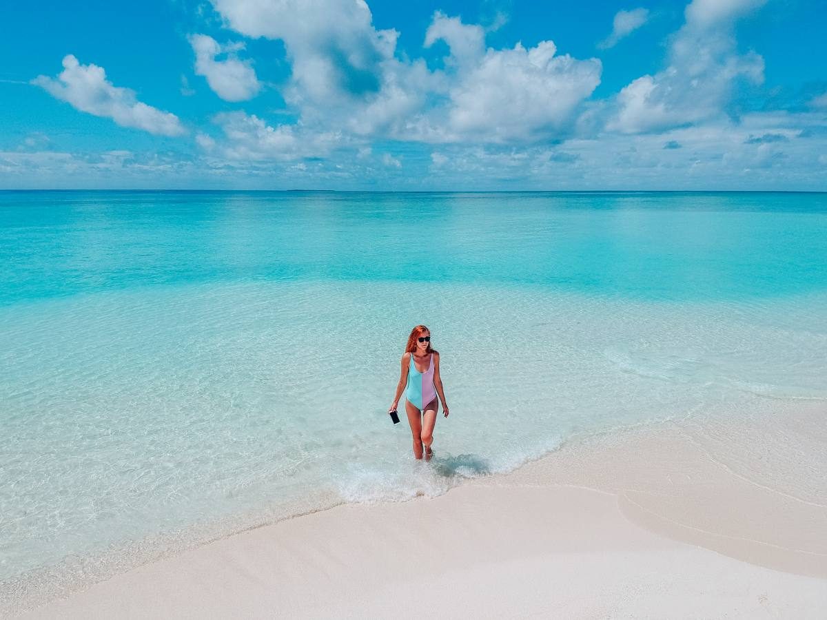 Woman solo in Maldives