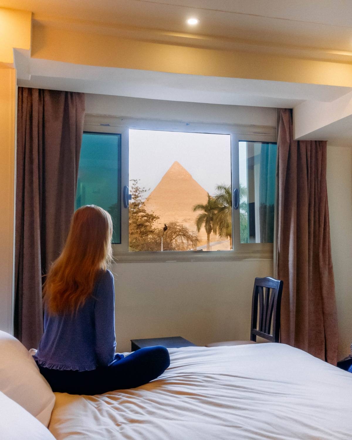 hotels near pyramids