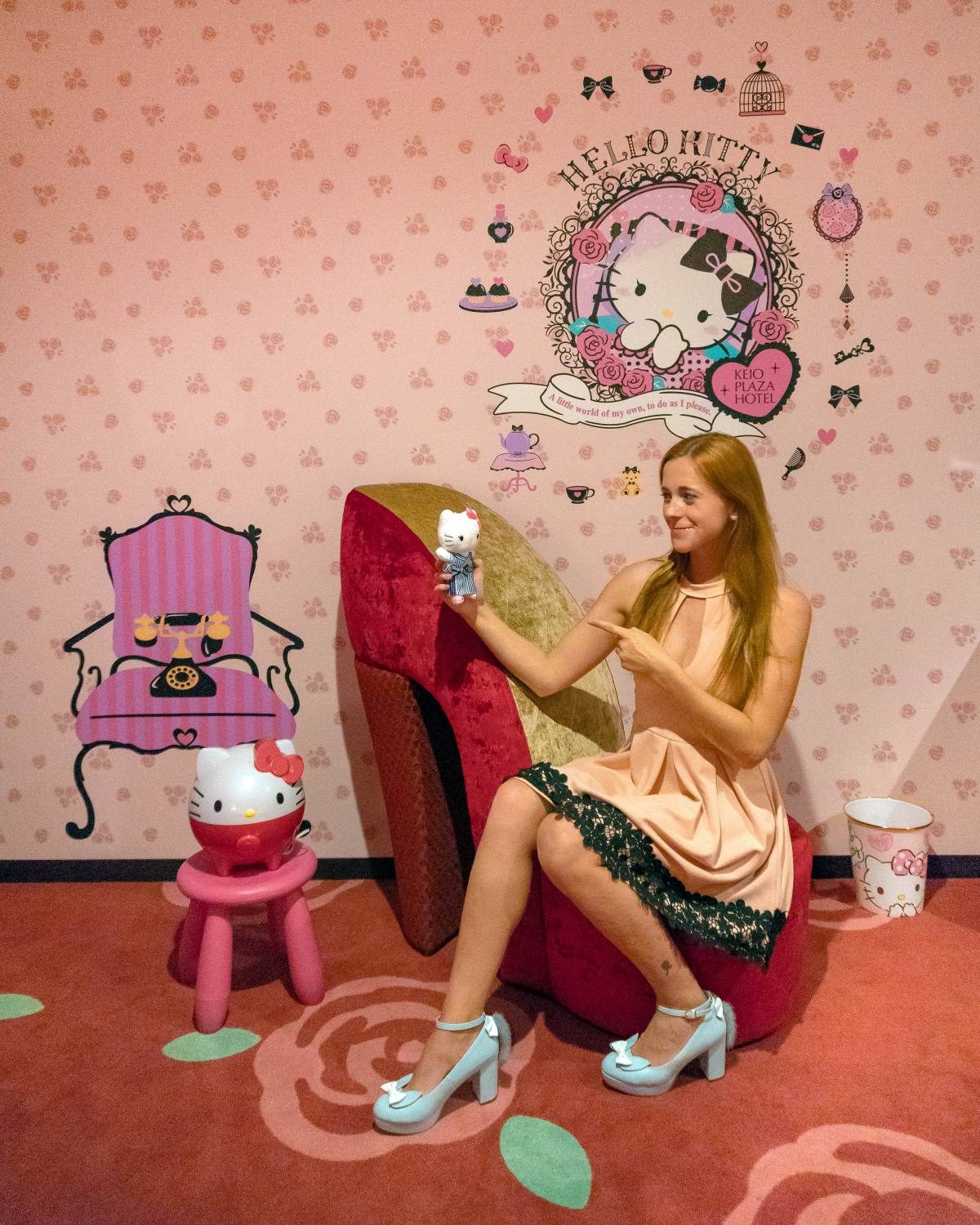 Hello Kitty room Keio Plaza Hotel