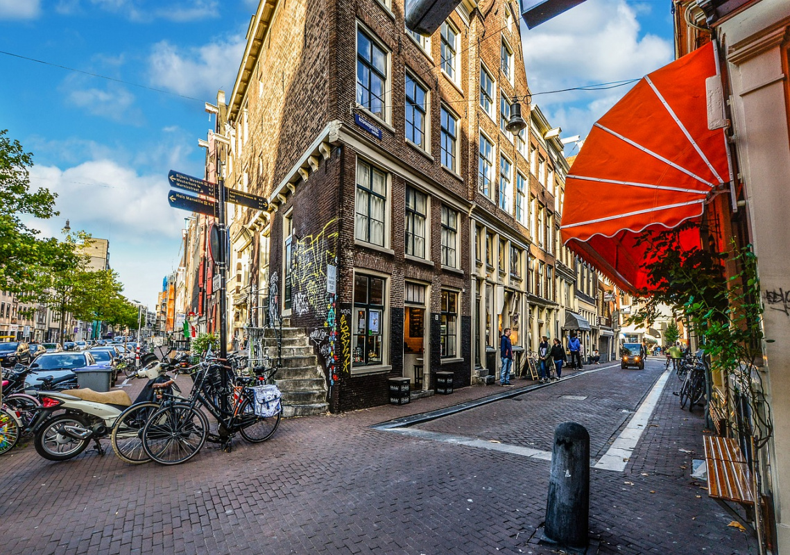 Useful Tips for Visiting Amsterdam to Avoid a Disaster