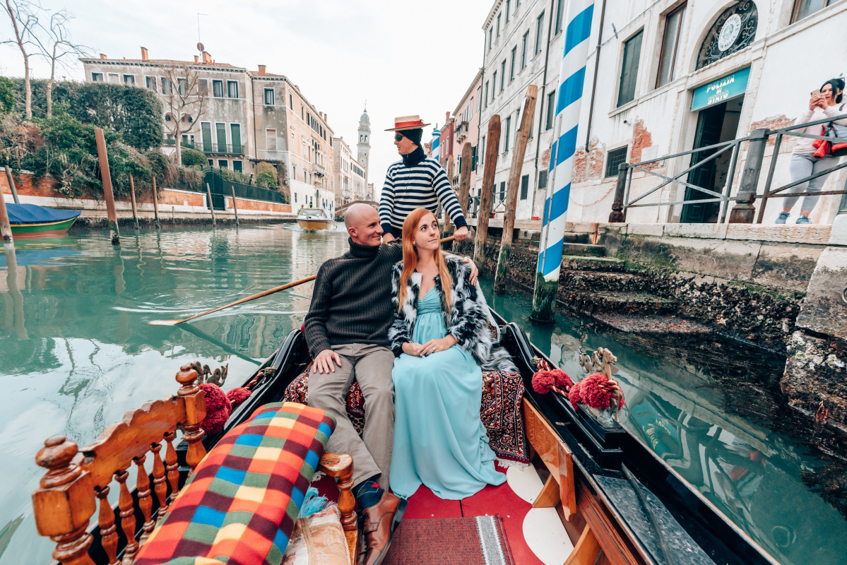 gondola rides in Venice