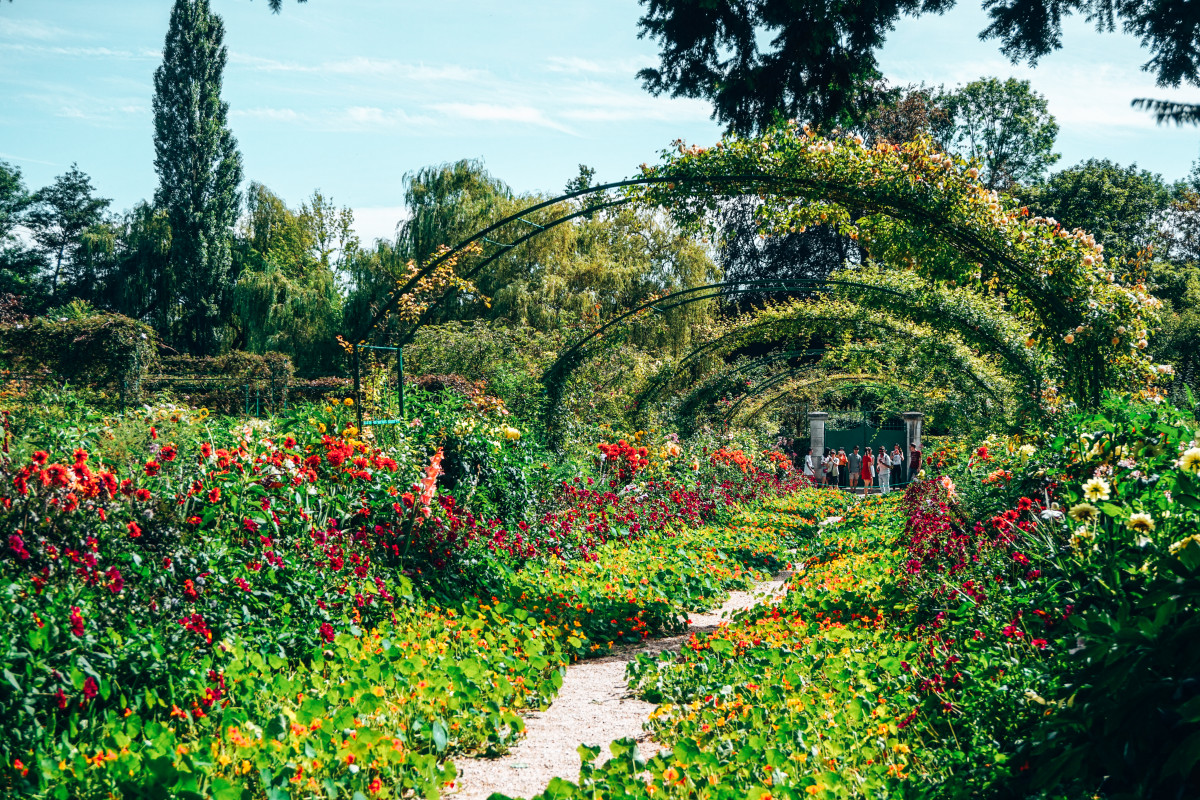 When to Visit Giverny?