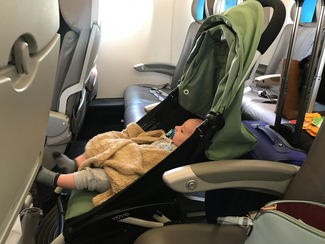 babyzen yoyo on a plane