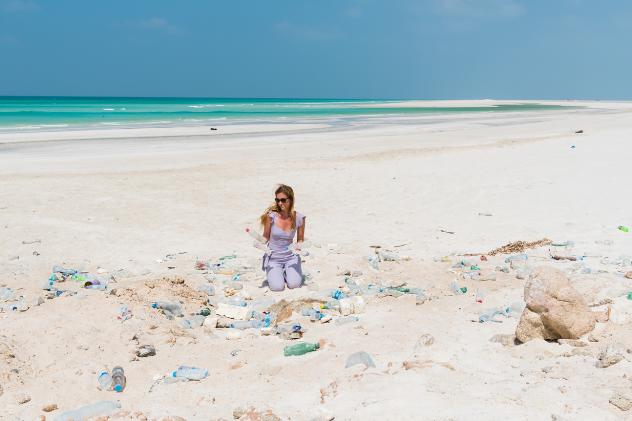 trash beach socotra