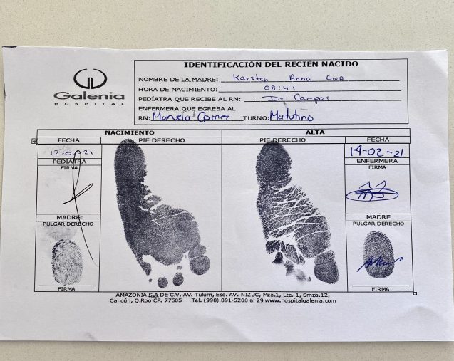 Birth footprint identification "certificado de alumbramiento "of a newborn in Mexico
