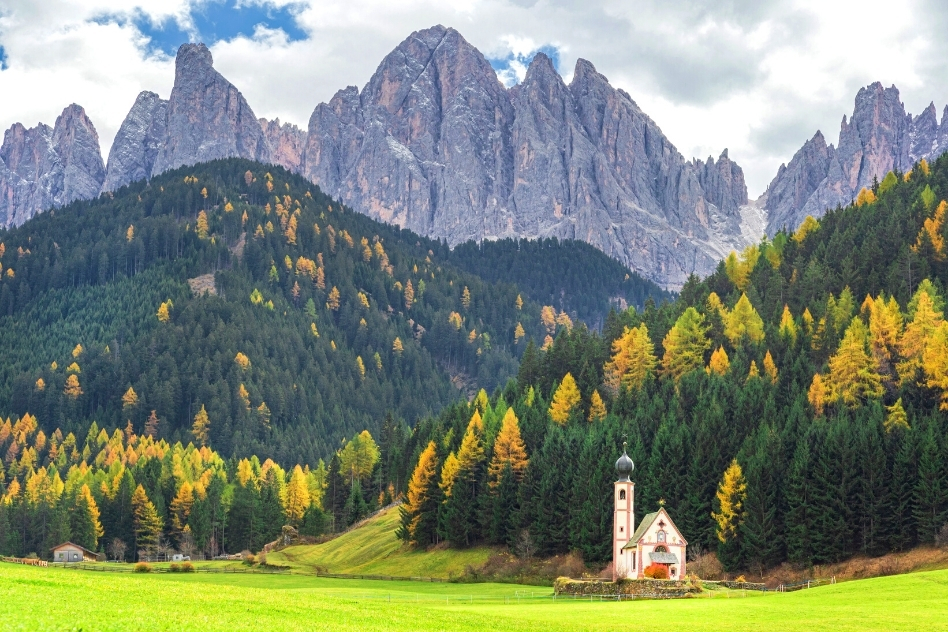 Where to Stay in the Dolomites (Cortina d’Ampezzo & Surroundings)