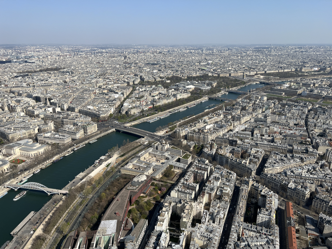 eiffel tower aerial view