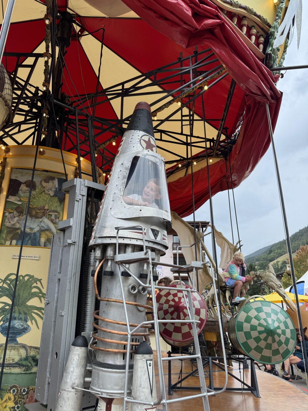 Le Manège Magique carousel