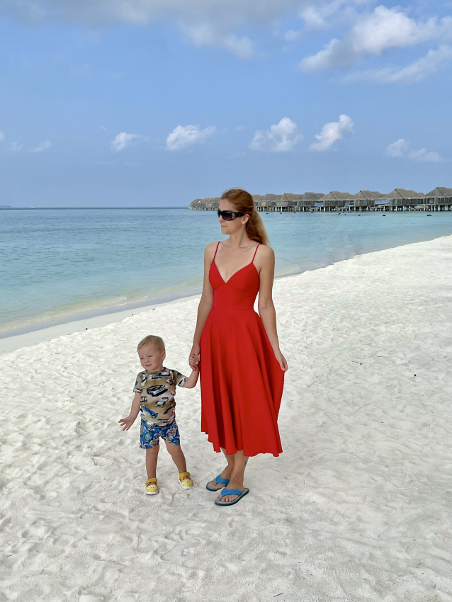 Visiting Maldives with a toddler on the beach