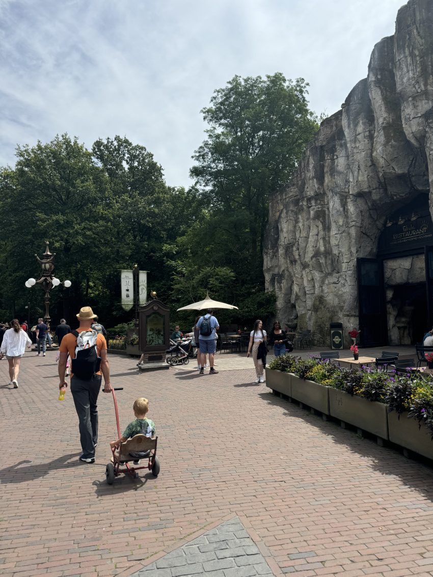 Stroller rental at Efteling